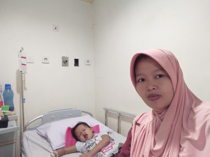 Klinik dr. Arie Dian Fatmawati, Sp.A in Rawalumbu