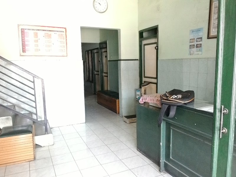 Klinik Perdana Husada Utama in Benowo