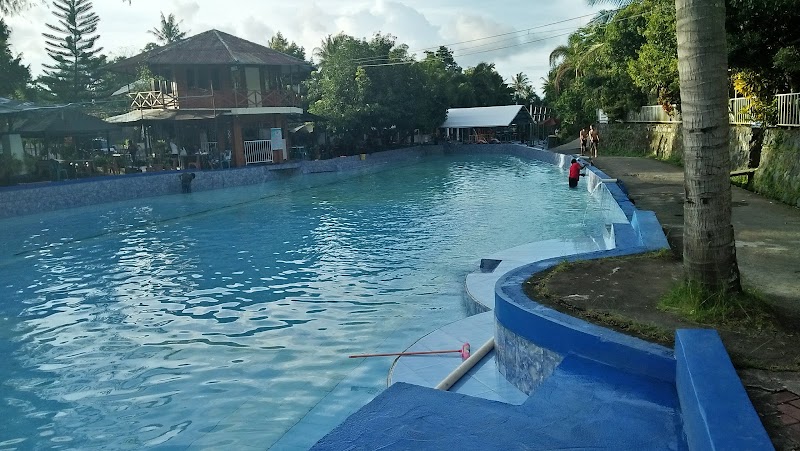 KOLAM LIO LIA in Kota Manado