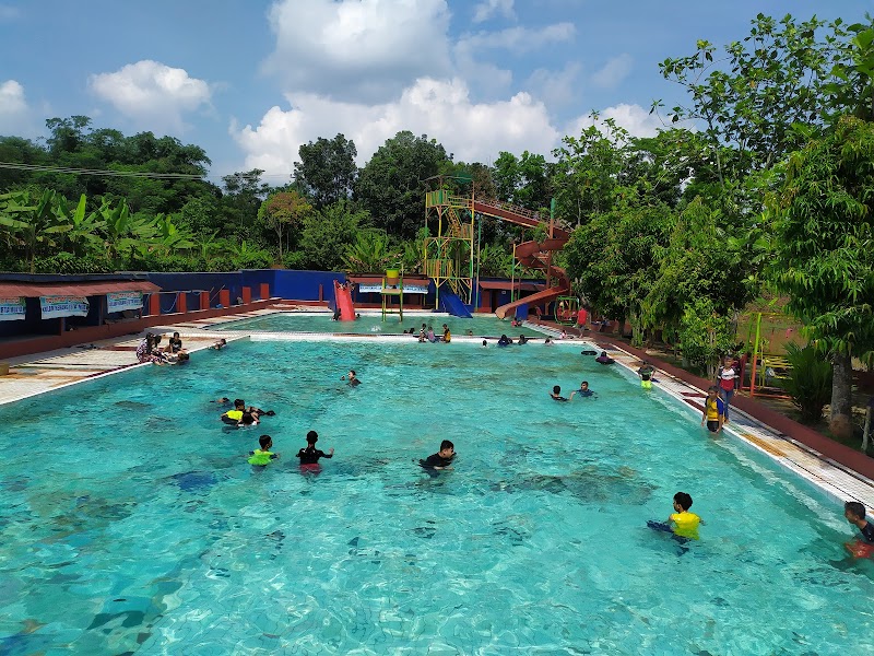 Kolam Renang Cigayonggong in Kab. Subang