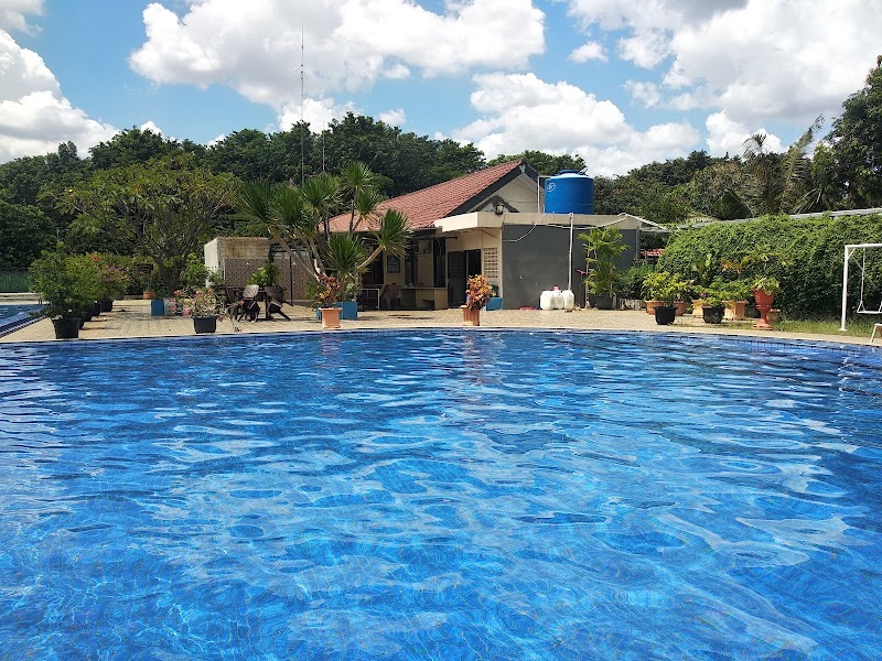 Kolam Renang Cluster Shinano in Cakung