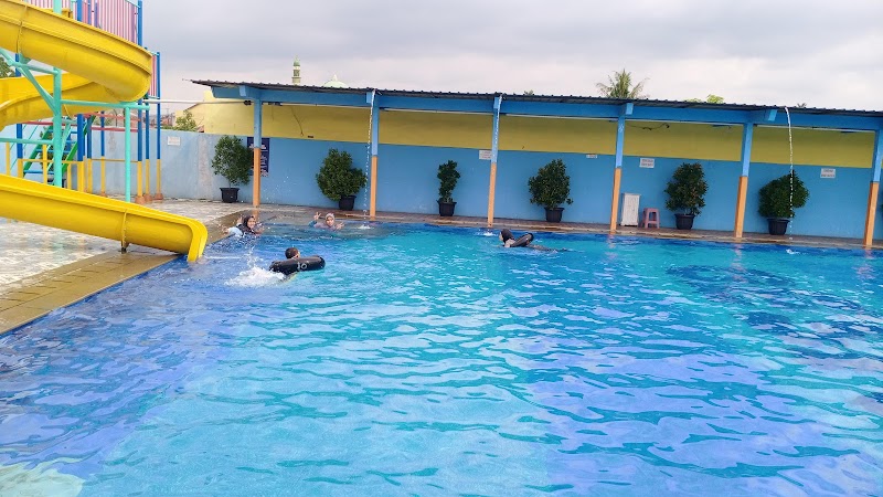 Kolam Renang GESIGI in Bogor Tengah