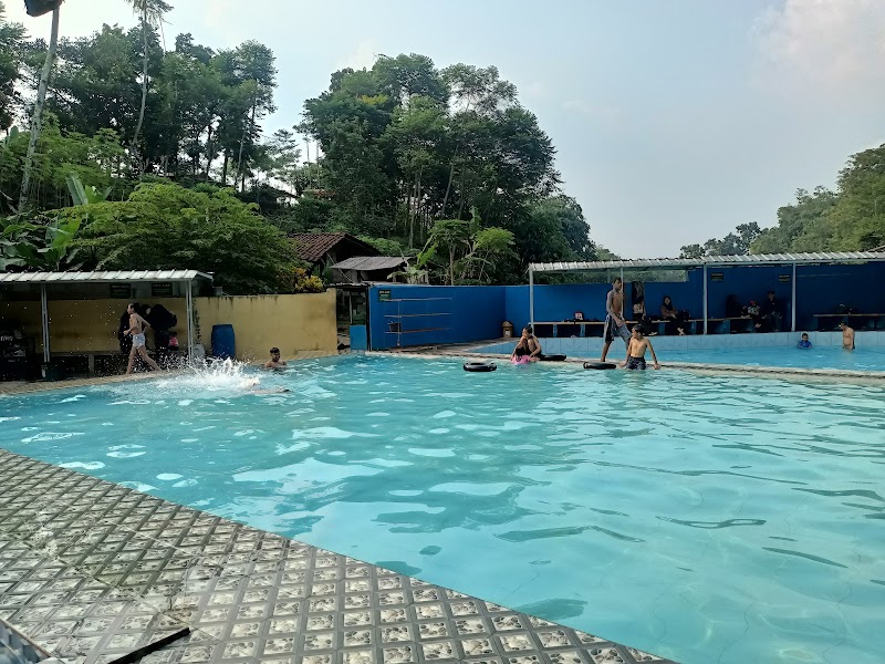 Kolam Renang Tirta Alam in Bogor Selatan