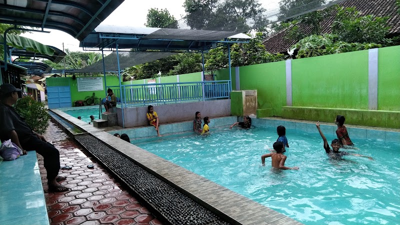 Kolam Renang Tirta Asri in Kab. Nganjuk