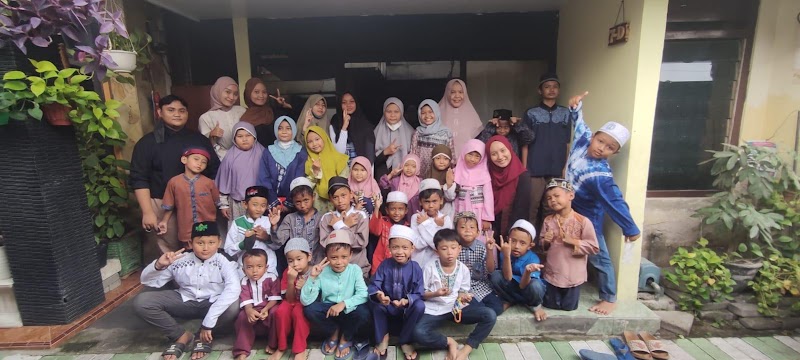 Les privat Surabaya | LBB Smart Learning / bimbel privat surabaya / guru datang kerumah in Wonocolo