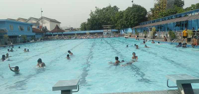 Les Renang Nemo Swimming School in Jatinegara