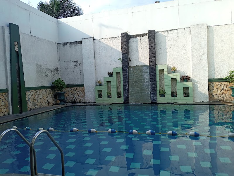 Les Renang Nemo Swimming School in Jatinegara