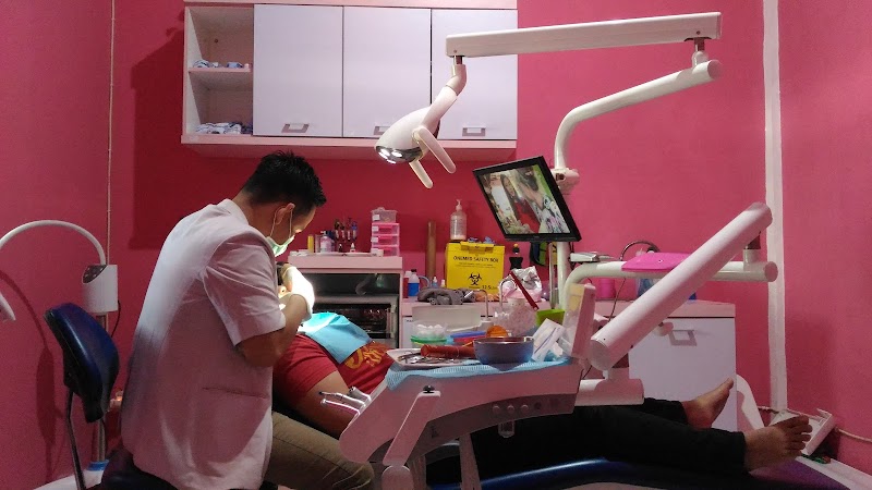 Lovely Dental Care in Kota Jambi