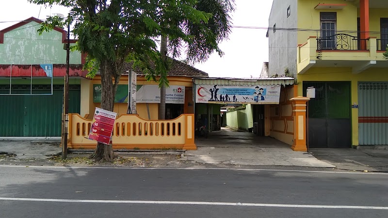 Poliklinik Kesehatan DKT Blitar in Kota Blitar