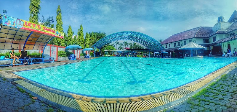 Prisma Sport Club in Tambora