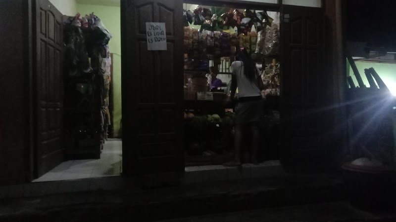 Toko sembako bu wiwik + guru privat in Kota Batu