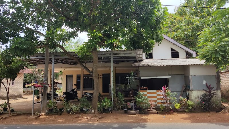 tukang gigi ghofur dental in Kab. Sampang