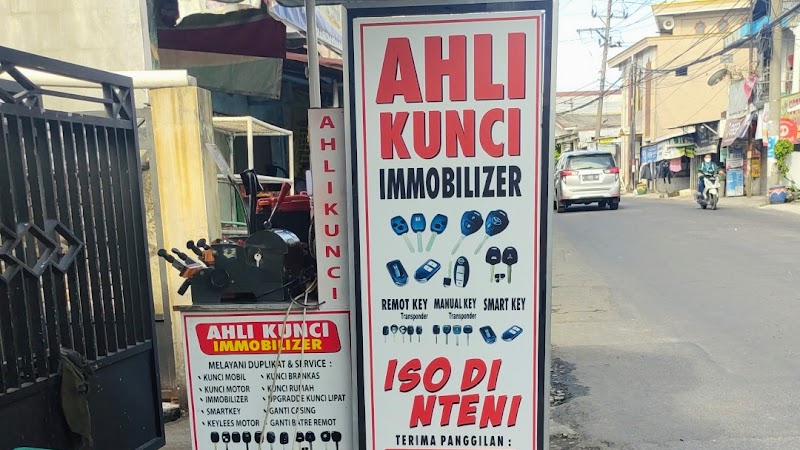 Ahli kunci immobilizer lontar in Benowo