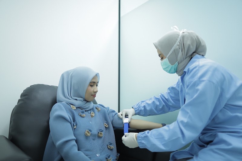 Laboratorium klinik kimia farma in Kota Serang