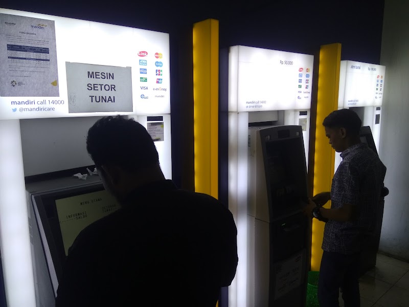 Mandiri ATM Apotik Nadia Farma in Kota Serang